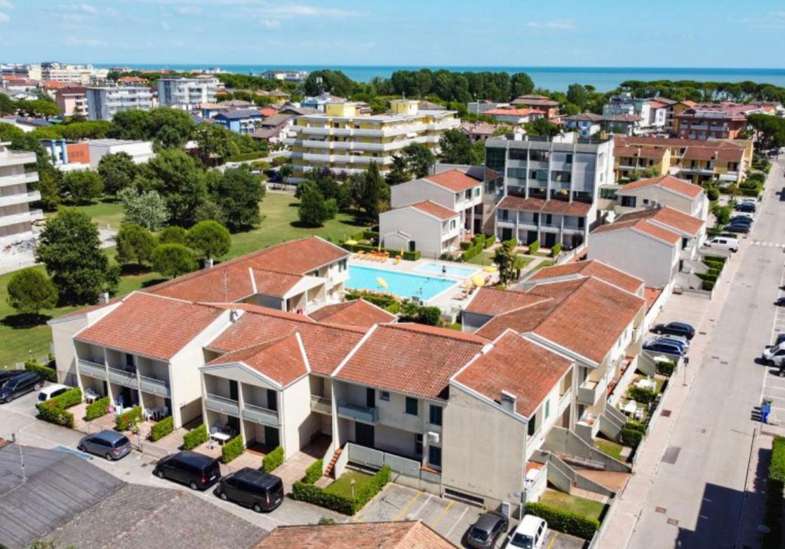 Apartment Caorle De Lux Swimming Pool, Parking, Garden 外观 照片