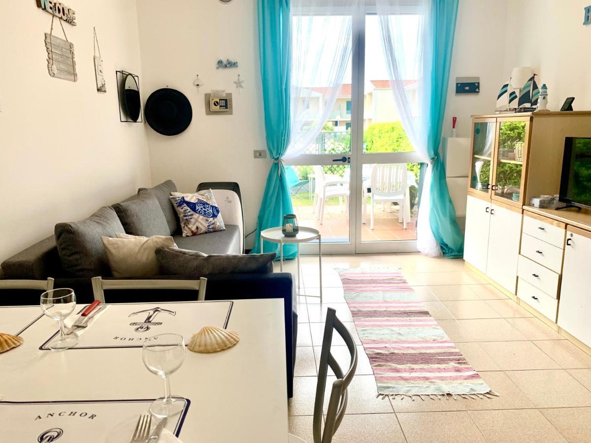Apartment Caorle De Lux Swimming Pool, Parking, Garden 外观 照片